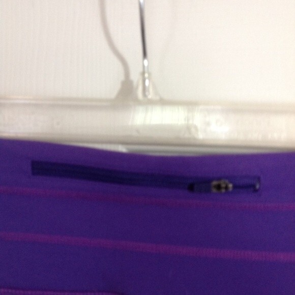 ATHLETA X-Small Relay Capri Legging Workout Athletic Purple Reflective Mesh - Picture 8 of 10